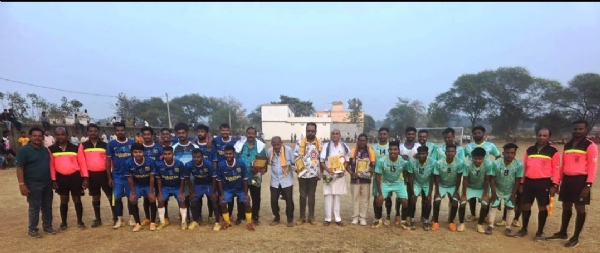 ଚନ୍ଦନଭାଟି ଶରତ ଦଲାଇ ସ୍ମାରକୀ ଫୁଟବଲ ଟୁର୍ଣ୍ଣାମେଣ୍ଟ ଉଦ୍‌ଯାପିତ ଚନ୍ଦନଭାଟି ଚମ୍ପିୟାନ