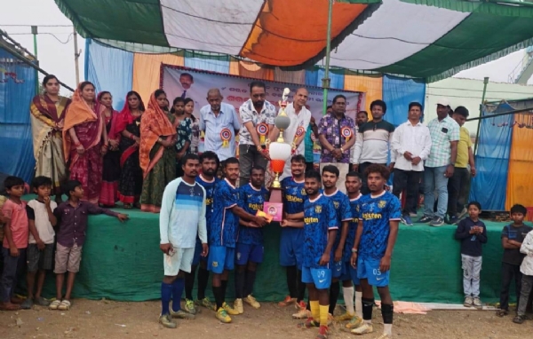 ଚନ୍ଦନଭାଟି ଶରତ ଦଲାଇ ସ୍ମାରକୀ ଫୁଟବଲ ଟୁର୍ଣ୍ଣାମେଣ୍ଟ ଉଦ୍‌ଯାପିତ ଚନ୍ଦନଭାଟି ଚମ୍ପିୟାନ