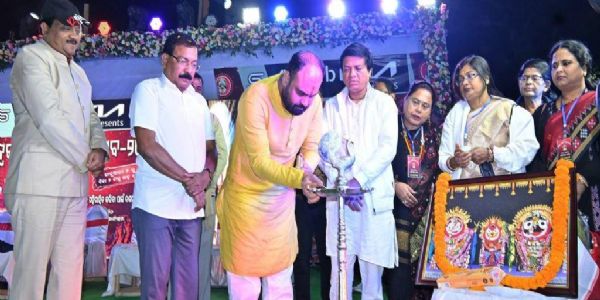 ମହୋତ୍ସବ ମାଧ୍ୟମରେ ସମ୍ପର୍କ ଓ ନିଜ ଅଂଚଳର ବିକାଶ ହୋଇଥାଏ, ଦଶମ ଭଦ୍ରକ ସାଂସ୍କୃତିକ ମହୋତ୍ସବ ଉଦ୍ଘାଟିତ