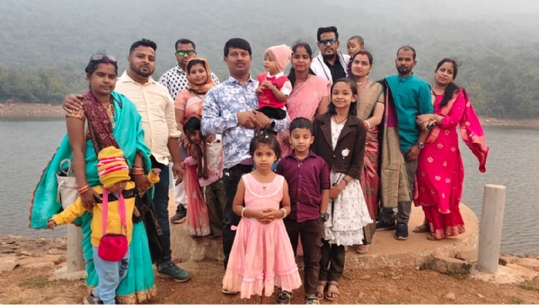 ଝାଡେଶ୍ୱର ଉଚ୍ଚ ବିଦ୍ୟାଳୟ ୨୦୦୪ ବ୍ୟାଚର ବନ୍ଧୁ ମିଳନ