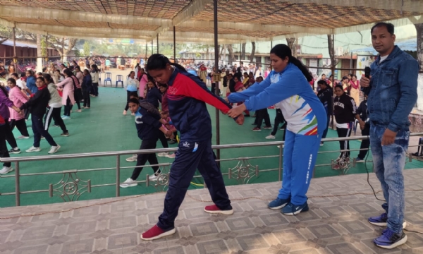 ରାଣୀ ଲକ୍ଷ୍ମୀବାଇ ଆତ୍ମରକ୍ଷା ରିଫ୍ରେସର ଟ୍ରେନିଂ ରାଣୀ ଲକ୍ଷ୍ମୀବାଇ ଆତ୍ମରକ୍ଷା ରିଫ୍ରେସର ଟ୍ରେନିଂ