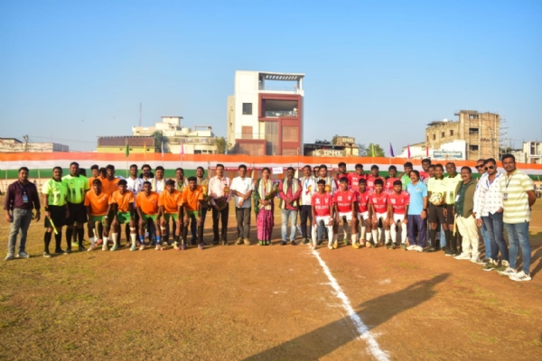 ଦ୍ଵିତୀୟ ଦିନରେ ରାଜ୍ୟ ସ୍ତରୀୟ ଫୁଟବଲ ଟୁର୍ନାମେଣ୍ଟ ରାଉଲକେଲା କୁ ହରାଇ ଭବାନୀପାଟଣା ସେମିରେ