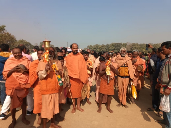 ସୁବର୍ଣ୍ଣପୁର ଲୋକ ମହୋତ୍ସବ ପାଇଁ ମଶାଲ ଶୋଭାଯାତ୍ରା