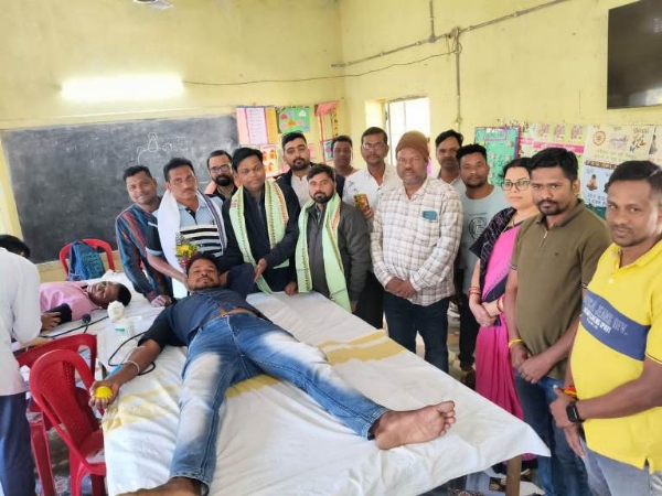 ଭୁତିଆରବାହାଲ ଗ୍ରାମର ସରକାରୀ ପ୍ରାଥମିକ ବିଦ୍ୟାଳୟର ୧୨୫ତମ ଜନ୍ମ ଜୟନ୍ତୀ ମହୋତ୍ସବ ଉପଲକ୍ଷେ ରକ୍ତଦାନ ଶିବିର ଭୁତିଆରବାହାଲ ଗ୍ରାମର ସରକାରୀ ପ୍ରାଥମିକ ବିଦ୍ୟାଳୟର ୧୨୫ତମ ଜନ୍ମ ଜୟନ୍ତୀ ମହୋତ୍ସବ ଉପଲକ୍ଷେ ରକ୍ତଦାନ ଶିବିର