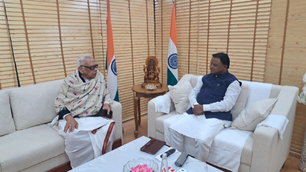 ମୁଖ୍ୟମନ୍ତ୍ରୀ ମୋହନ ମାଝୀ ଓ ନରସିଂହ ଙ୍କ ଭେଟ ଜାନକୀ ବଲ୍ଲଭଙ୍କ ସ୍ମୃତିରକ୍ଷା ପାଇଁ କଲେ ଆଲୋଚନା ଲୋୟର ସୁକତେଲ ଡେମ ନିକଟରେ ଏକ ଷ୍ଟାଡିୟମ ଓ ପାର୍କ ପାଇଁ ଦେଲେ ପ୍ରସ୍ତାବ