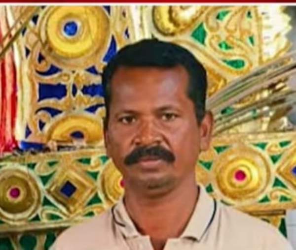 ନିଖୋଜ ହେବାର ୫ ଦିନ ପରେ ପଥର ଚେପା ପୋଖରୀ ରେ ଭାସମାନ ଶବ ମିଳିଲା :  ରାସ୍ତା ଲୋକୋ  କରି ହତ୍ୟାକାରୀ କୂ ତୁରନ୍ତ ଗିରଫ ଦାବୀ  କଲେ ଲୋକେ