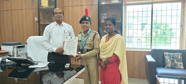 ଉନ୍ନତ ପର୍ବାତାରୋହଣ ପ୍ରଶିକ୍ଷଣରେ ଏ ଗ୍ରେଡ ହାସଲ କଲେ ବିକ୍ରମ ଦେବ ବିଶ୍ୱ ବିଦ୍ୟାଳୟର ହିରା ଶିସା ଉନ୍ନତ ପର୍ବାତାରୋହଣ ପ୍ରଶିକ୍ଷଣରେ ଏ ଗ୍ରେଡ ହାସଲ କଲେ ବିକ୍ରମ ଦେବ ବିଶ୍ୱ ବିଦ୍ୟାଳୟର ହିରା ଶିସା