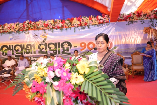 ୭୨ତମ ଜିଲ୍ଲାସ୍ତରୀୟ ବନ୍ୟପ୍ରାଣୀ ସପ୍ତାହ ପାଳିତ ସମ୍ବଲପୁର ଚିଡ଼ିଆଖାନାରୁ ହୀରାକୁଦ-ଦେବ୍ରିଗଡ଼ ଅଭୟାରଣ୍ୟକୁ ଗଡିଲା ସଫାରି ଗାଡ଼ି