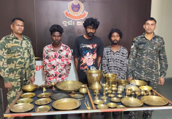 ବୁର୍ଲା ଶିବ ମନ୍ଦିରରୁ ଚୋରି ଘଟଣା :ଚୋରି ସାମଗ୍ରୀ ଜବତ, ୩ ଗିରଫ