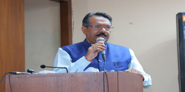 ପ୍ରଧାନମନ୍ତ୍ରୀଙ୍କୁ କ୍ଷମା ମାଗନ୍ତୁ ଖଡ଼ଗେ, ନଚେତ୍ ଜନବିରୋଧର ସାମ୍ନା କରିବାକୁ ପ୍ରସ୍ତୁତ ରୁହନ୍ତୁ : ହର୍ଷ ମଲହୋତ୍ରା