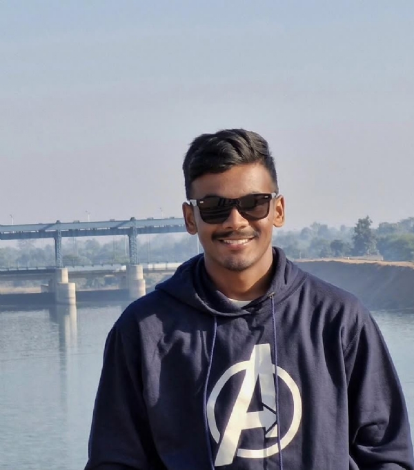 କର୍ଣ୍ଣେଲ ସି.କେ. ନାଇଡୁ ଟ୍ରଫିରେ ସ୍ଥାନ ପାଇଲେ ବଲାଙ୍ଗିରର ଯୁବ କ୍ରିକେଟର ଓମକାର ମହାନ୍ତି  ଓଡ଼ିଶା ୨୩ ବର୍ଷରୁ କମ୍ କ୍ରିକେଟ ଦଳରେ ମନୋନୀତ, ବଲାଙ୍ଗିର କ୍ରୀଡ଼ା ମହଲରେ ଖୁସିର ଲହରୀ