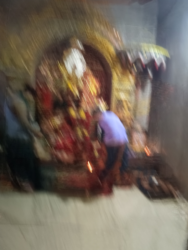 ଶାରଦୀୟ ନବରାତ୍ର ପୂଜାପ୍ରଥମ ଦିନରେ  ମା ସମଲେଶ୍ବରୀ ଶୈଳପୁତ୍ରୀ ବେଶରେ ଦର୍ଶନ