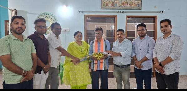 ସାହିତ୍ୟିକ ପ୍ରଦୀପ ମିଶ୍ରଙ୍କ ସହ ଭାବବିନିମୟ