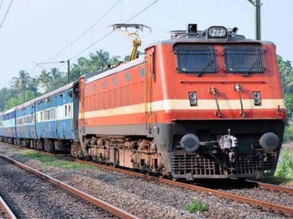 ट्रेन : दानापुर मंडल में नॉन इण्टर लॉकिंग कार्य के कारण मुरादाबाद रेल मंडल में संचालित दो ट्रेन प्रभावित