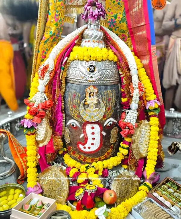 गणेश स्वरूप में सजे बाबा महाकाल