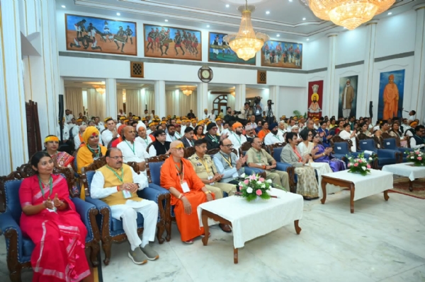 छग : राष्ट्रपति द्रौपदी मुर्मु ने हासी देवी के सम्मान में जारी किया 200 रुपये का स्मारक सिक्का