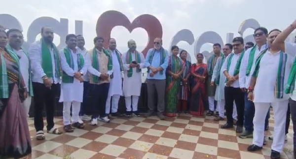 କୋଟିଆ ରେ  ବିଜେଡିର ୧୬ ଜଣିଆ ପ୍ରତିନିଧି ଦଳ; ଆନ୍ଧ୍ରର ନିର୍ବାଚନ ପ୍ରକ୍ରିୟାକୁ କଲା ବିରୋଧ