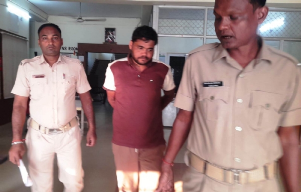DHAMARA BANDAR NIJUKTI THAKEI CASE DHAMARA BANDAR NIJUKTI THAKEI CASE