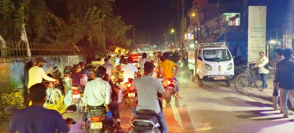 DHAMNAGAR BAZAR TRAFFIC DHAMNAGAR BAZAR TRAFFIC