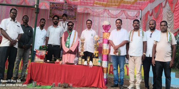 ତମନପାଲ୍ଲୀରେ ଶହୀଦ ତମା ଦୋରା ମହିଳା ଫୁଟବଲ ଟୁର୍ଣ୍ଣାମେଂଟ ଉଦଘାଟିତ ଉଦଘାଟନୀ ମ୍ୟାଚରେ ଗୋପାଳ ୱାରିଅର ବିଜୟୀ