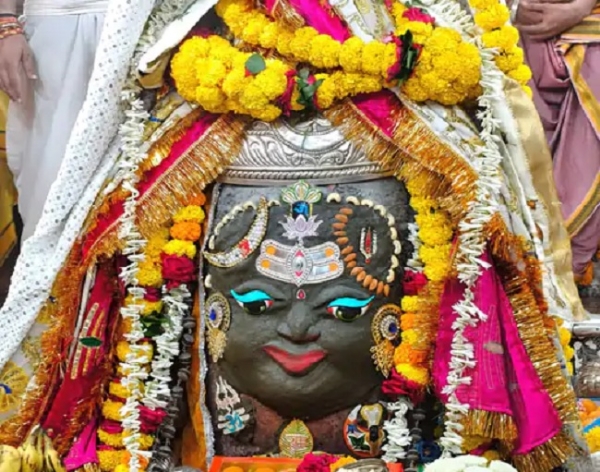 भस्म आरती में महाकाल का विशेष श्रृंगार भस्म आरती में महाकाल का विशेष श्रृंगार
