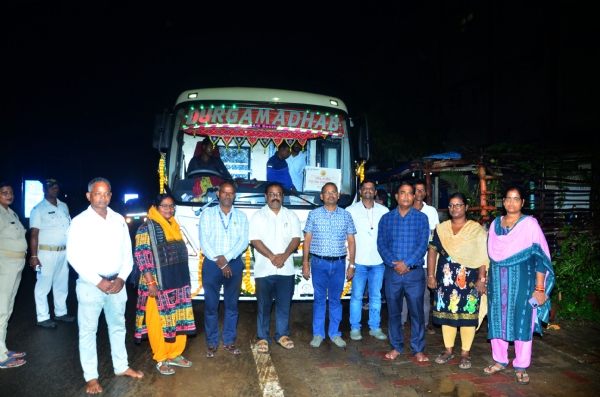 ୧୨୭ ଜଣ ବରିଷ୍ଠ ନାଗରିକ ଗଲେ ତୀର୍ଥଯାତ୍ରାରେ