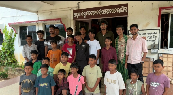 ବାପାଙ୍କ ସ୍ମୃତିକୁ ସମର୍ପିତ ‘ରବି ସମର୍ପଣ’  ସ୍ୱର୍ଗତ ରବି ପୁରୋହିତଙ୍କ ସେବା ଓ ସଂସ୍କାରର ପଥରେ ପୁଅ ଅର୍ପିତ