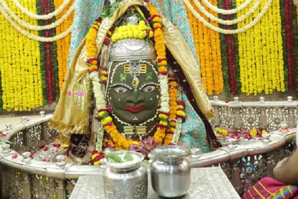 शरद पूर्णिमा पर बाबा महाकाल को खीर का भोग लगाया गया (फाइल फोटो) शरद पूर्णिमा पर बाबा महाकाल को खीर का भोग लगाया गया (फाइल फोटो)