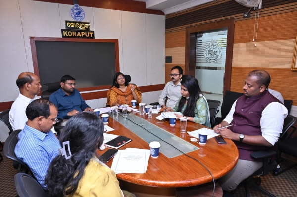 ସମ୍ଭାବ୍ୟ ବାତ୍ୟା ‘ଅର୍ଣ୍ଣବ’ର ମୁକାବିଲା ପାଇଁ କୋରାପୁଟ ଜିଲ୍ଲା ପ୍ରଶାସନ ସଜାଗ: ଅତିରିକ୍ତ ସଚିବ ପୋମା ଟୁଡୁଙ୍କ ଅଧ୍ୟକ୍ଷତାରେ ଉଚ୍ଚସ୍ତରୀୟ ସମୀକ୍ଷା ବୈଠକ