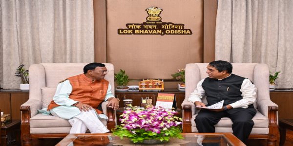 ରାଜ୍ୟପାଳଙ୍କୁ ଭେଟିଲେ ରାଜ୍ୟ ନିର୍ବାଚନ ଆୟୁକ୍ତ ମଧୁସୂଦନ ପାଢ଼ୀ