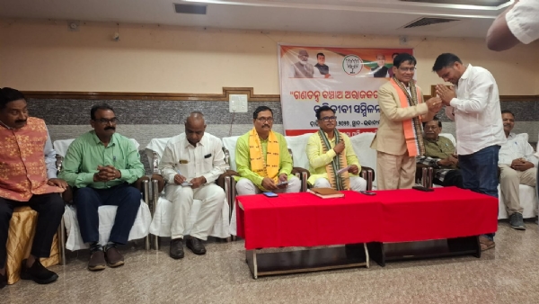 ଗଣତନ୍ତ୍ର ବଞ୍ଚାଅ, ଅରାଜକତା ହଟାଅ ଅଭିଯାନ : ସମ୍ବଲପୁର ବିଜେପିର ଜିଲ୍ଲା ସ୍ତରୀୟ କର୍ମଶାଳା