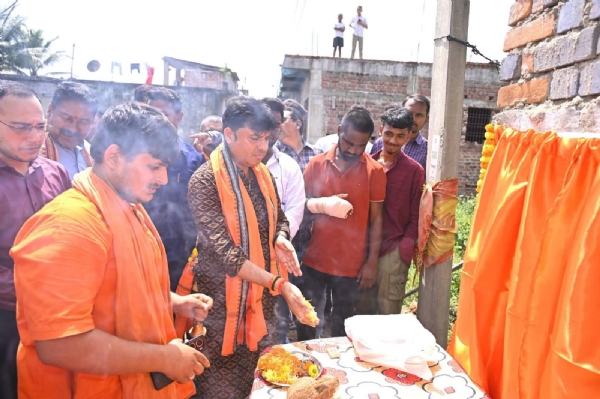 ମନ୍ଦିର ପୁନରୁଦ୍ଧାର ପାଇଁ ଶିଳାନ୍ୟାସ କଲେ ବିଧାୟକ