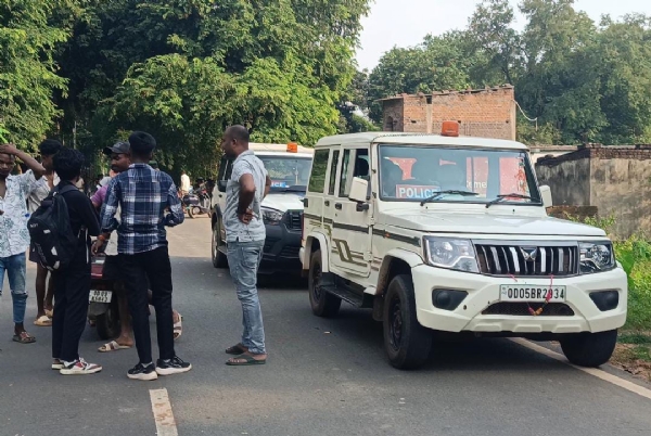 ଦୁର୍ଘଟଣାସ୍ଥଳରେ ଅଧିକାରୀ