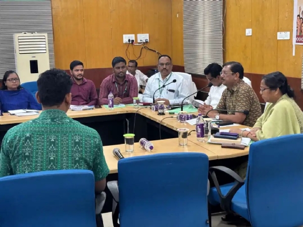 ଦ୍ୱିତୀୟ ପର୍ଯ୍ୟାୟ ଜନଗଣନା–୨୦୨୭ ପାଇଁ ଜିଲ୍ଲାସ୍ତରୀୟ ସମୀକ୍ଷା ଓ ତାଲିମ କାର୍ଯ୍ୟକ୍ରମ ଅନୁଷ୍ଠିତ l