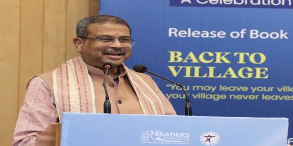 ନୂଆଦିଲ୍ଲୀରେ ବ୍ୟାକ୍ ଟୁ ଭିଲେଜ ପୁସ୍ତକ ଉନ୍ମୋଚିତ
