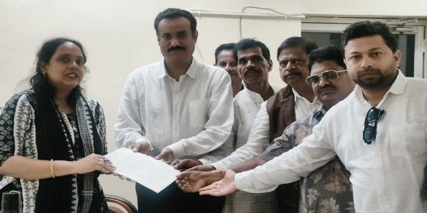 କୋରାପୁଟ କେନ୍ଦ୍ର ସମବାୟ ବ୍ୟାଙ୍କରେ ବି ଶ୍ରେଣୀ ସଦସ୍ୟତାକୁ ସି ଶ୍ରେଣୀକୁ ପରିବର୍ତନ ନେଇ ପ୍ରତିବାଦ