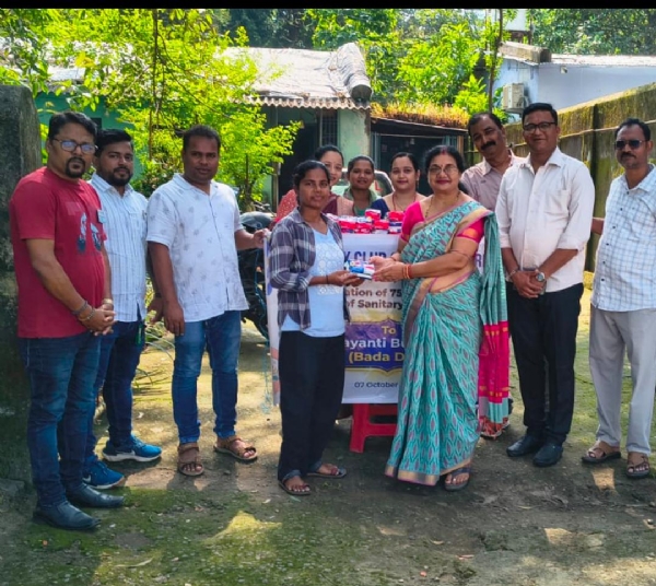ଜନ୍ମଦିନ ଅବସରରେ ରୋଟାରୀ କ୍ଲବ୍ର ନିଆରା ସେବା କାର୍ଯ୍ୟକ୍ରମ: ବଡ଼ ଦିଦି ଫାଉଣ୍ଡେସନକୁ ୭୫୦ ପ୍ୟାକେଟ୍