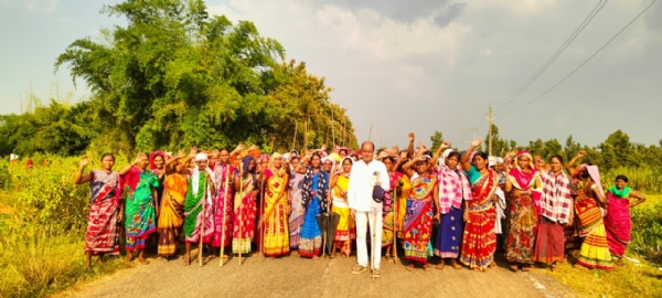 ଜାମୁଣ୍ଡା ଗ୍ରାମ ପଞ୍ଚାୟତରେ ମଦ ବିରୋଧୀ ଅଭିଯାନ। ତାତିଲେ ମହିଳା