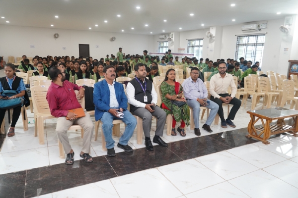 ରାଜେନ୍ଦ୍ର ବିଶ୍ୱବିଦ୍ୟାଳୟରେ ଆଞ୍ଚଳିକ ନିବେଶକ ସଚେତନତା ଓ ସଶକ୍ତୀକରଣ ସେମିନାର ରାଜେନ୍ଦ୍ର ବିଶ୍ୱବିଦ୍ୟାଳୟରେ ଆଞ୍ଚଳିକ ନିବେଶକ ସଚେତନତା ଓ ସଶକ୍ତୀକରଣ ସେମିନାର