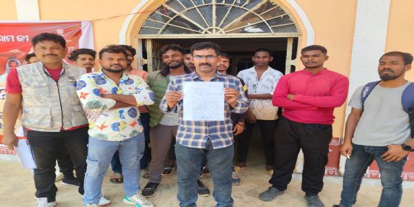 ଘରୋଇ ଜାଗା ରେ ଗୋଷ୍ଠି କେନ୍ଦ୍ର ନିର୍ମାଣକୁ ବିରୋଧ