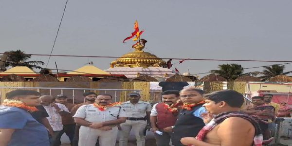 ଆଜି ଜାଗର : ଚଳଚଂଚଳ ଆଖଣ୍ଡଳମଣିଙ୍କ ପୀଠ, ରାତ୍ର ୧ଟାରେ ସୁନାବେଶ , ଭୋର ୪ଟା୩୦ରେ ମନ୍ଦିର ଚୂଡାକୁ ଉଠିବ ମହାଦୀପ