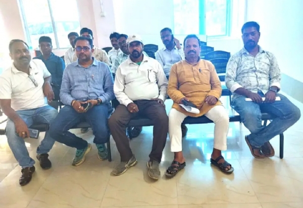 ମାଲକାନଗିରି କେନ୍ଦୁପତ୍ର ସଙ୍ଘ ତରଫରୁ ଜିଲ୍ଲାପାଳଙ୍କୁ ଏକ ଦାବିପତ୍ର ପ୍ରଦାନ