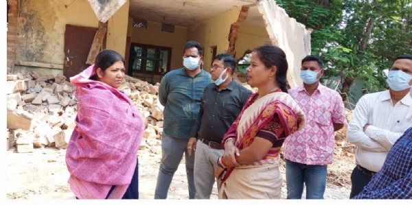 ମିଶନ ହସପିଟାଲରେ ଲାଗିଲା ବୁଲଡୋଜର,ବିଜେଡିର ପ୍ରତିବାଦ ମିଶନ ହସପିଟାଲରେ ଲାଗିଲା ବୁଲଡୋଜର,ବିଜେଡିର ପ୍ରତିବାଦ