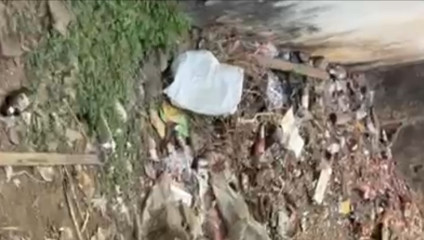 ଗ୍ରାମାଞ୍ଚଳରେ ବଢୁଛି ନିଶା କାରବାର : ଶିକ୍ଷାନୁଷ୍ଠାନ  ପାଲଟିଛି ମଦ୍ଯପଙ୍କ ଆସର