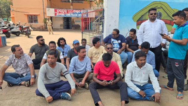 ସ˚ଘ ବିରୋଧୀ କାର୍ଯ୍ୟ କରିଥିବା ଯୋଗୁଁ ଥାନା ଦ୍ୱାରସ୍ତ ହେଲେ ଠିକାଦାର