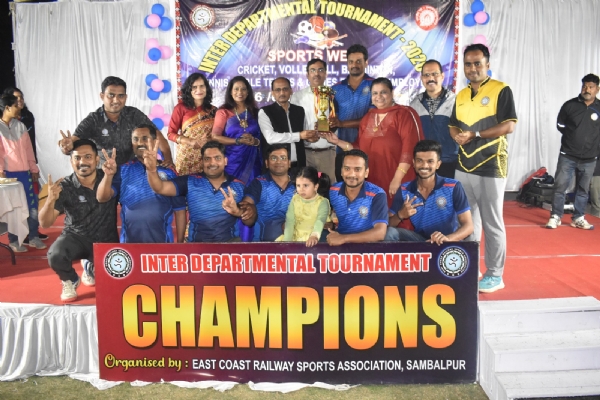 ପୂର୍ବତଟ ରେଳବାଇ  ଆନ୍ତଃବିଭାଗୀୟ କ୍ରୀଡା ପ୍ରତିଯୋଗିତା ଉଦଯାପିତ (କ୍ରିକେଟରେ ଅପରେଟିଂ ଦଳ ଚାମ୍ପିଅନ ଏବଂ ଭଲିବଲରେ ବାଣିଜ୍ୟିକ ଦଳ ଚାମ୍ପିଅନ)