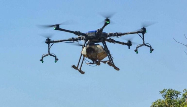 ଡ୍ରୋନ ଡ୍ରୋନ