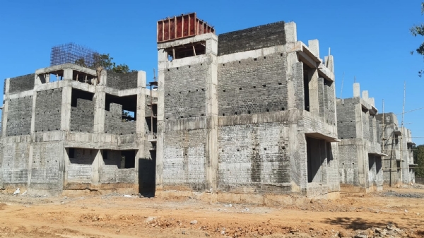 ଏକଲବ୍ୟ ବିଦ୍ୟାଳୟକୁ ନେଇ ବଢୁଛି ଅସନ୍ତୋଷ  ପାଞ୍ଚ ବର୍ଷ ବିତିଲା ତଥାପି ସରୁନି ଏକଲବ୍ୟ ବିଦ୍ୟାଳୟ କାମ