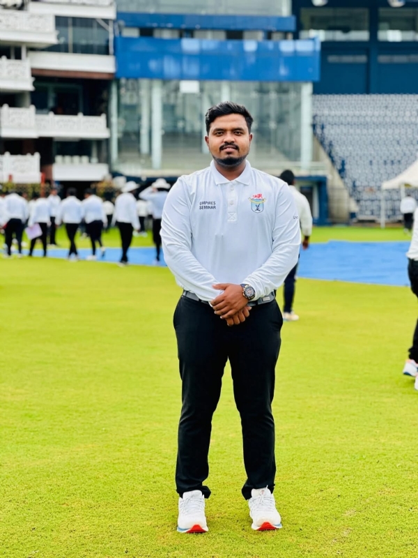 ମାଲକାନଗିରି ଜିଲ୍ଲା ପାଇଁ ଗୌରବ , ସୌମ୍ୟରଞ୍ଜନ ଓସିଏ ଅମ୍ପାୟାର ପରୀକ୍ଷାରେ ଉତ୍ତୀର୍ଣ୍ଣ ମାଲକାନଗିରି ଜିଲ୍ଲା ପାଇଁ ଗୌରବ , ସୌମ୍ୟରଞ୍ଜନ ଓସିଏ ଅମ୍ପାୟାର ପରୀକ୍ଷାରେ ଉତ୍ତୀର୍ଣ୍ଣ