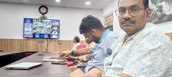 ରନ୍ଧନ ଗ୍ୟାସ, ପେଟ୍ରୋଲ ଓ ଡିଜେଲ ଆଦିର ଉପଲବ୍ଧତା ସମ୍ପର୍କରେ ମୁଖ୍ୟ ଶାସନସଚିବଙ୍କ ଜିଲ୍ଲାପାଳମାନଙ୍କ ସହିତ ଆଲୋଚନା; ରାଜ୍ୟସ୍ତରୀୟ ଓ ଜିଲ୍ଲାସ୍ତରୀୟ କମିଟି ଗଠନ।